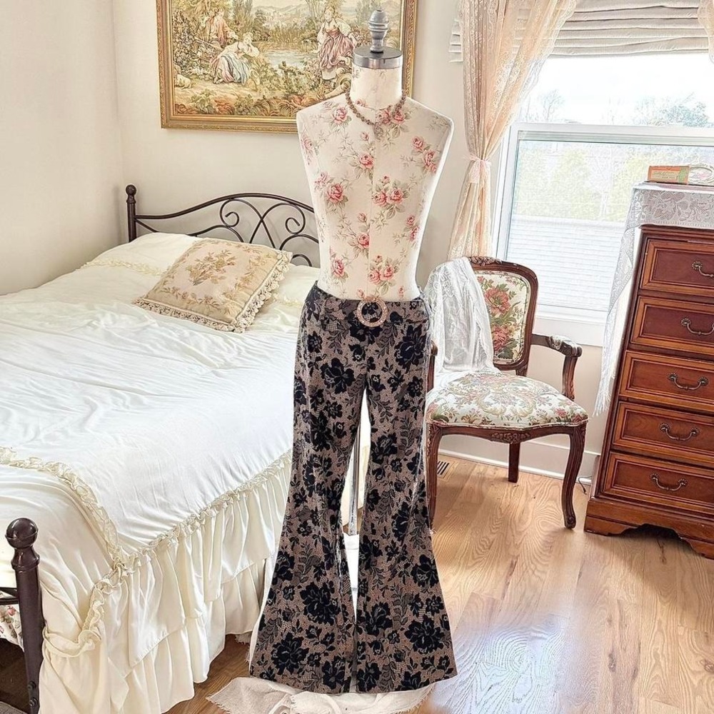 low rise flare pants Y2K xoxo black floral low rise flare pants size 13 -
